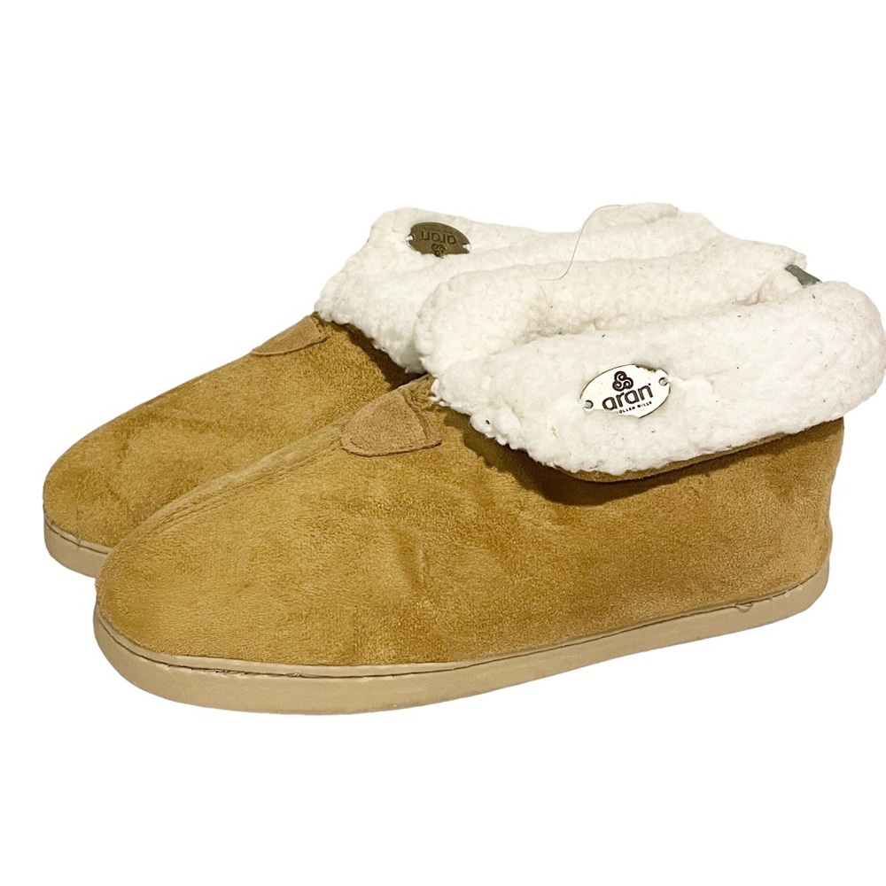 Aran‎ Size 8/9 Tan Slippers Faux Suede Boot Rubber Sole Lined with Soft Wool